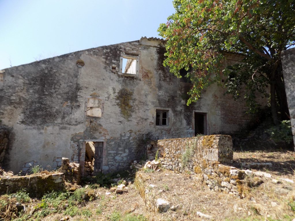 STONE HOUSES FOR SALE